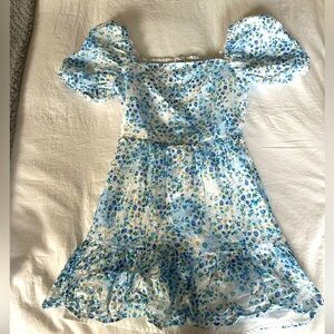 Puffy-sleeve flower dress